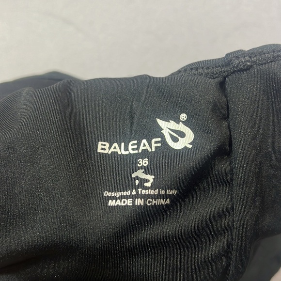 Baleaf one piece size 36 - Picture 4 of 7